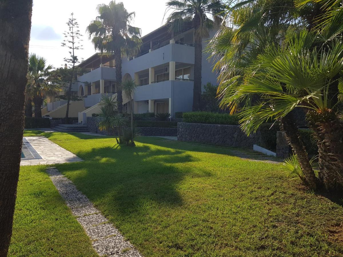 Asteraki Aparthotel Gouvia Exterior foto